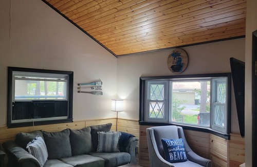 Higgins Lake Kabine | Cozy Cabin walking distance to BEAUTIFUL Higgins Lake!