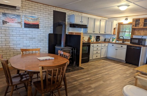 Palmyra Hütte | Gemütliche Hütte mit 200 'von Waterfront auf Whites Pond