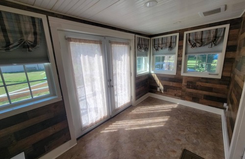 Rising Sun-Lebanon Haus | Cozy cape cod