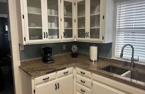 Sioux Falls Haus | Cozy Cathedral View- Main