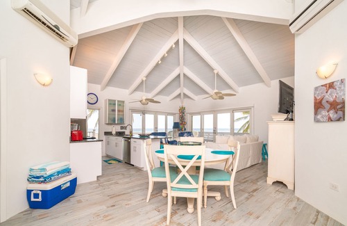 North Side Hütte | Gemütliches Cottage am Strand von Cayman - Emerald Sea House