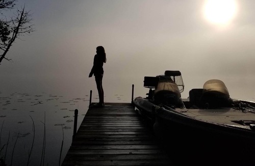 Marcell Kabine | SEEKABINE Eingebettet in die Bäume! See Deck ~ Sandstrand ~ SUP Board ~ Kajaks ~ Kanu