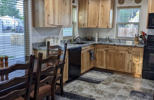 Worland Haus | Cozy, cheerful house