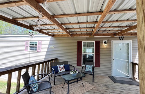 Ferndale Haus | Cozy, comfortable 2bd/2ba home in the Heart of Arkansas