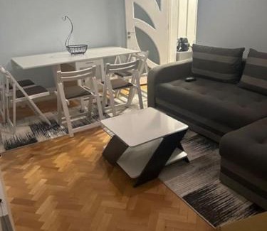 Cugir Wohnung | Cozy Comforts aprt in Cugir
