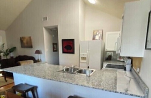 Inniswold Eigentumswohnung | COZY Condo in Parklike Setting - GREAT location!!