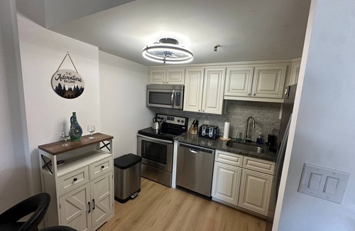 Snowshoe Wohnung | Cozy condo in silver creek,Ski-in/out,4 beds,2BD, 2BATH, HOT TUB.