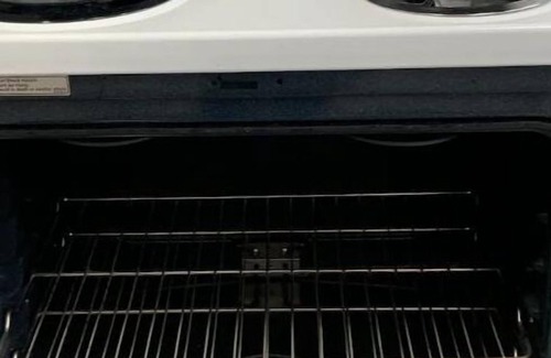 Gonzales Haus | Cozy, Convenient, Modern update