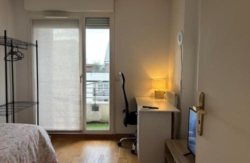 Faubourg de l'Arche Haus | Cozy Corner near Paris La Defense Grande Arche