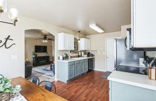 Twin Falls Haus | Cozy Corner Oasis with Hot Tub home