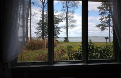 Hallieford Haus | Cozy cottage on the Chesapeake Bay