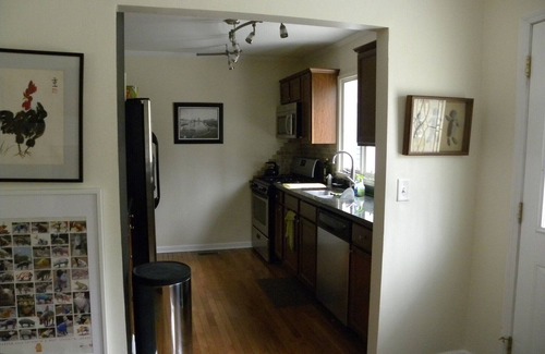 Michigan City Hütte | Gemütliches Häuschen unter Eiche, Ahorn und Weißkiefern