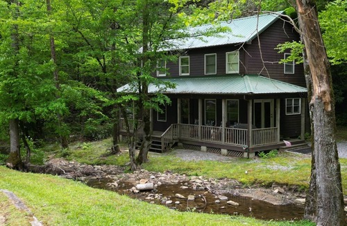 Ferguson Kabine | Gemütliches Creekside Mountain Home - WiFi, in der Nähe von Boone