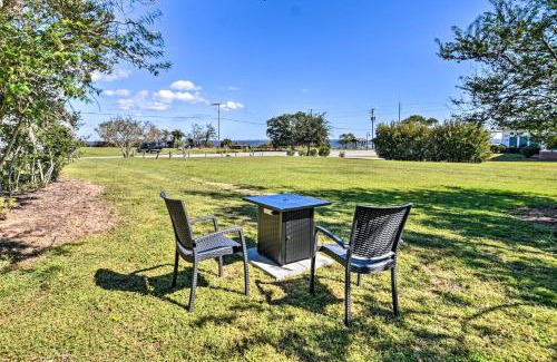 Currituck Haus | Cozy Currituck Home with Fire Pit near Ferry!