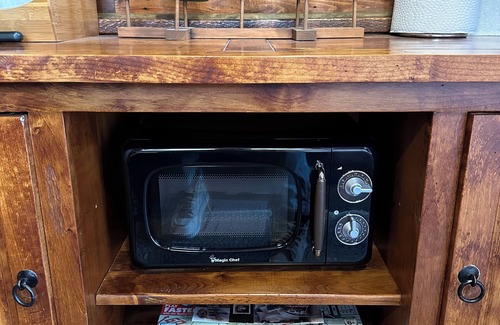 Point of Rocks Hütte | Cozy Custom-built Cottage in pleasant Point of Rocks with WiFi