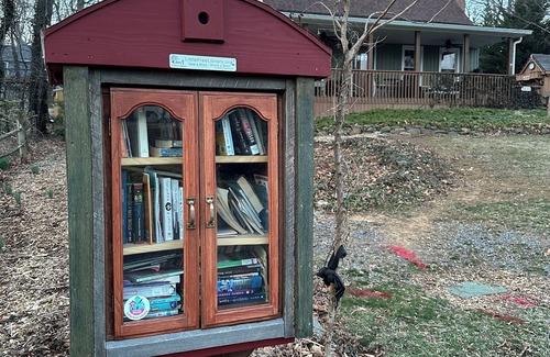 Point of Rocks Hütte | Cozy Custom-built Cottage in pleasant Point of Rocks with WiFi