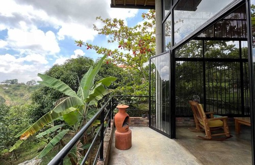 Floridablanca Skihütte | Cozy Designed Family Chalet surrounded by nature - 15 mins to city