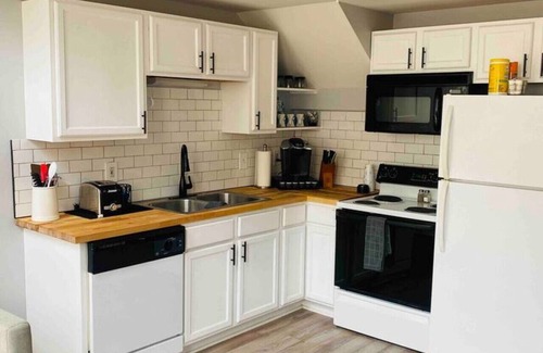 Downtown Cleveland Wohnung | Cozy Downtown Modern Condo in the Heart of it all