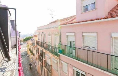 Alfama Wohnung | Leicht, frisch und elegant auseinander FREE