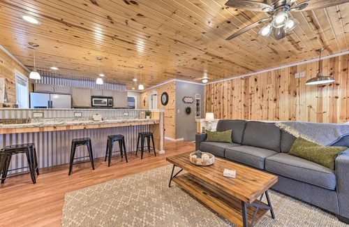 Mancelona Haus | Cozy Elmira Cabin about 23 Mi to Boyne Mountain Resort