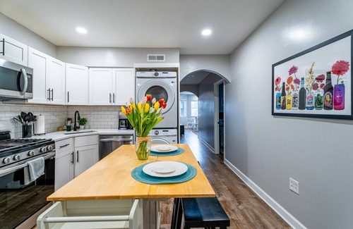 Avondale Wohnung | Cozy Family 3BR Oasis: Park, Private Yard, & BBQ!