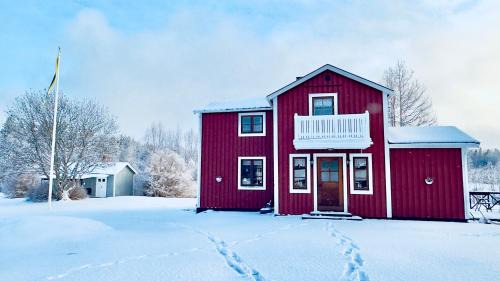 Byske Villa | Cozy Family Villa for aurora lovers