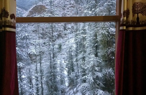 Shimla Haus | Cozy farmhouse in brilliant Shimla with WiFi