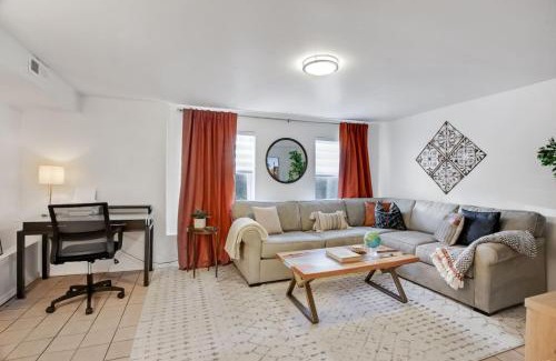 Noble Square Wohnung | Cozy Garden Apartment in Chicago