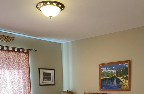 Grayling Kabine | Cozy Grayling/Lovell's Twp Cabin in the Woods