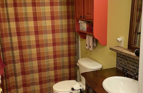 Grayling Kabine | Cozy Grayling/Lovell's Twp Cabin in the Woods