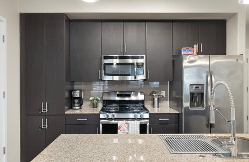 Riverside Wohnung | Cozy Green 1BR Retreat Pool, Hot Tub & Near ASU & Mill Ave