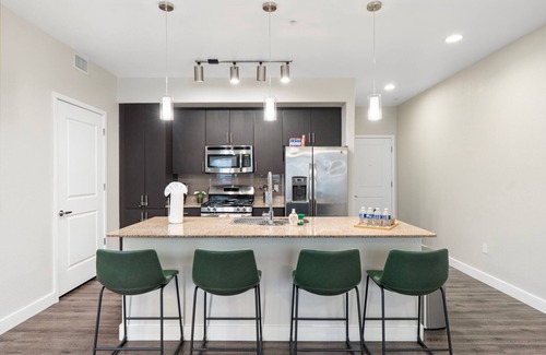 Riverside Wohnung | Cozy Green 1BR Retreat Pool, Hot Tub & Near ASU & Mill Ave