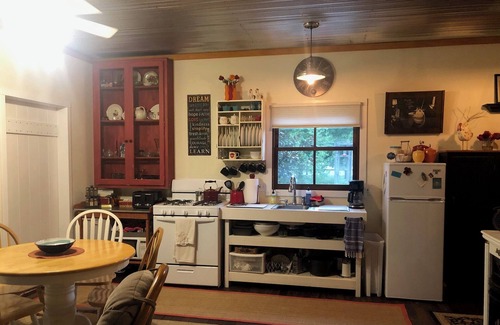 Ottertail Hütte | Cozy Guest Apartment of Stone Cottage on Beautiful Lake in Ottertail