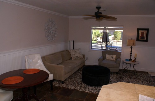 Paradise Valley Village Hütte | Cozy guest cottage in central Scottsdale, AZ!