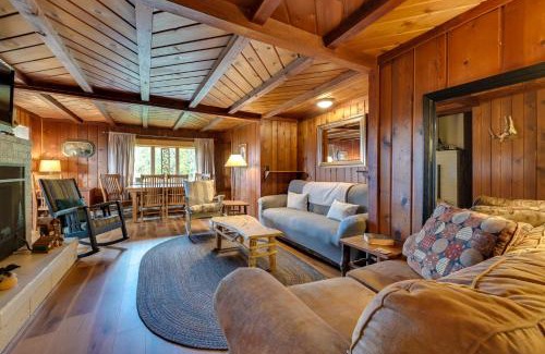 Harbor Springs Haus | Cozy Harbor Springs Vacation Rental, 13 Mi to Town