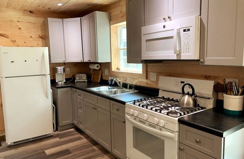 Orland Haus | Cozy Haven: A Lakeside Cottage Near Acadia