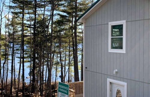 Orland Haus | Cozy Haven: A Lakeside Cottage Near Acadia