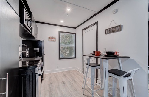Middletown Hütte | Cozy Haven: A Romantic Retreat in our Tiny House!