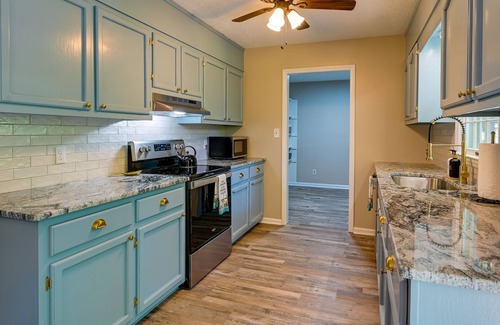 High Point Haus | Cozy High Point Vacation Rental: Near HPU Campus