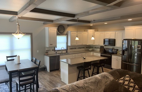 North Spearfish Haus | Cozy home close to all attractions w/ a fabulous kitchen and all amenities!