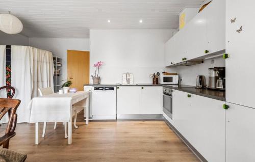 Arslev Haus | Cozy Home In Årslev With Wifi