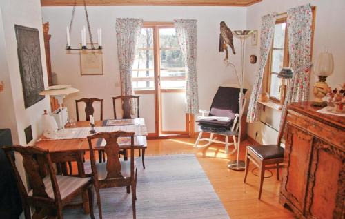 Dingle Haus | Cozy Home In Dingle With Lake View