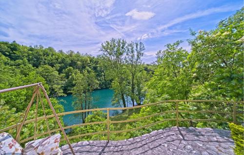 Duga Resa Haus | Cozy Home In Donji Zvecaj With Kitchen