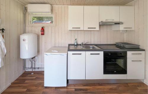 Laholm Municipality Haus | Cozy Home In Laholm With Wifi