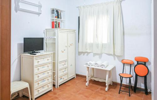 Utrera Haus | Cozy Home In Utrera With Swimming Pool