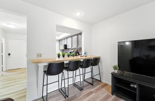 Columbia Haus | Cozy Home Mins to Hospitals*District*Mizzou*Parks