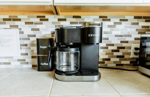 Hyrum Haus | Hyrum Hideaway: 2BR, Lake Fun & Paddleboards!