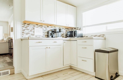 Hyrum Haus | Hyrum Hideaway: 2BR, Lake Fun & Paddleboards!