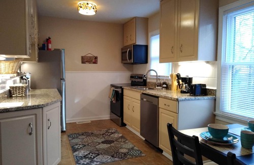 Forest Park Haus | Gemütliches Zuhause mit WLAN, Netflix, Frühstück, in der Nähe des Flughafens