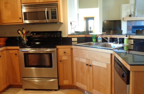 Driggs Haus | Solch eine hübsche Lage - direkt an der Ski Hill Road am Rande der Wildnis.